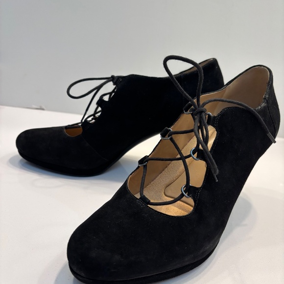 Naturalizer Macie Black Lace-Up Heels Women’s Size 9M Suede-Like Pumps - Picture 2 of 8